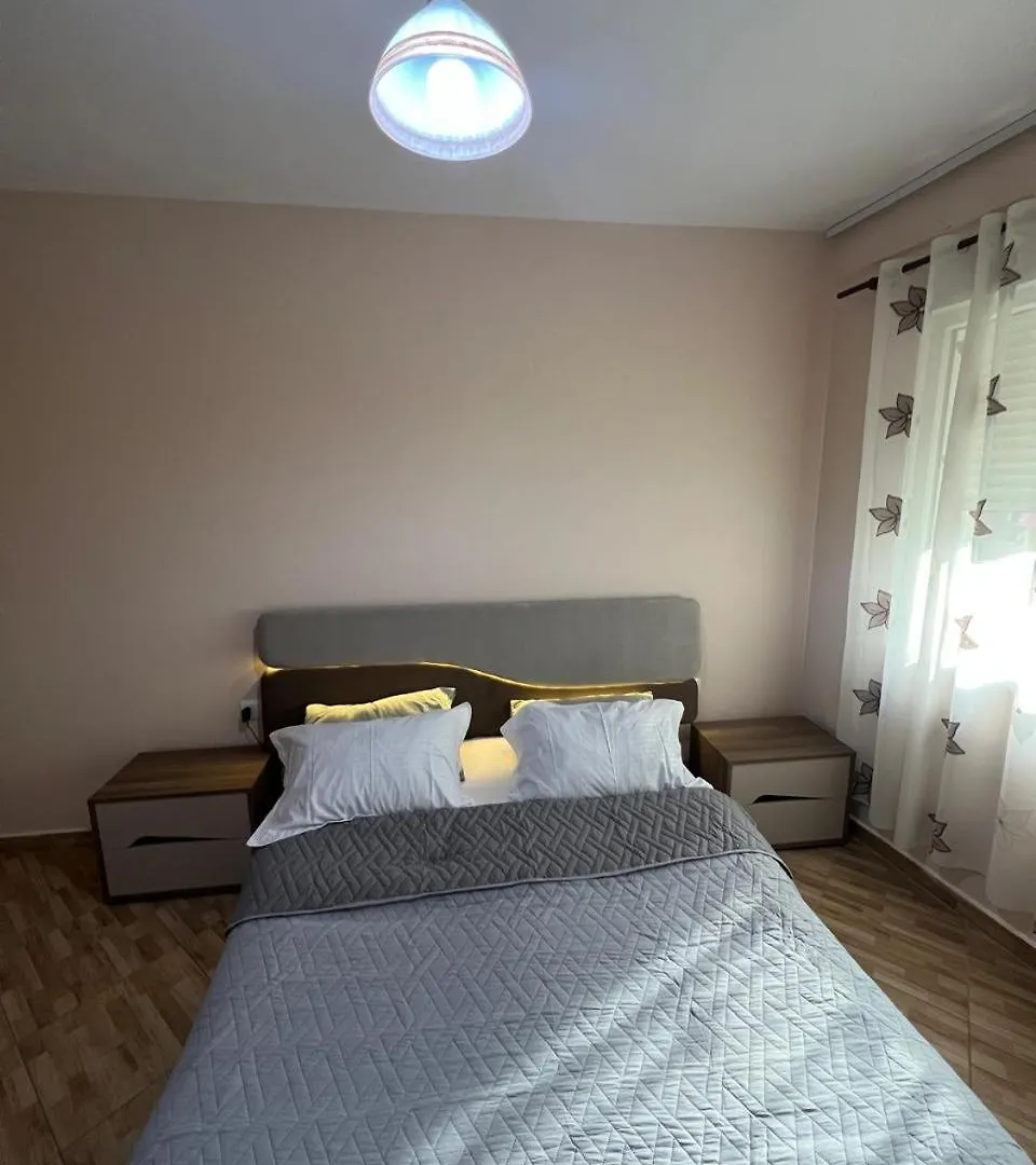 Piazza Place Dıraç 0*,  Arnavutluk