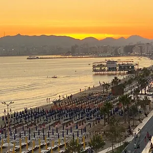 Lägenhetshotell Wave Beachfront, Durrës