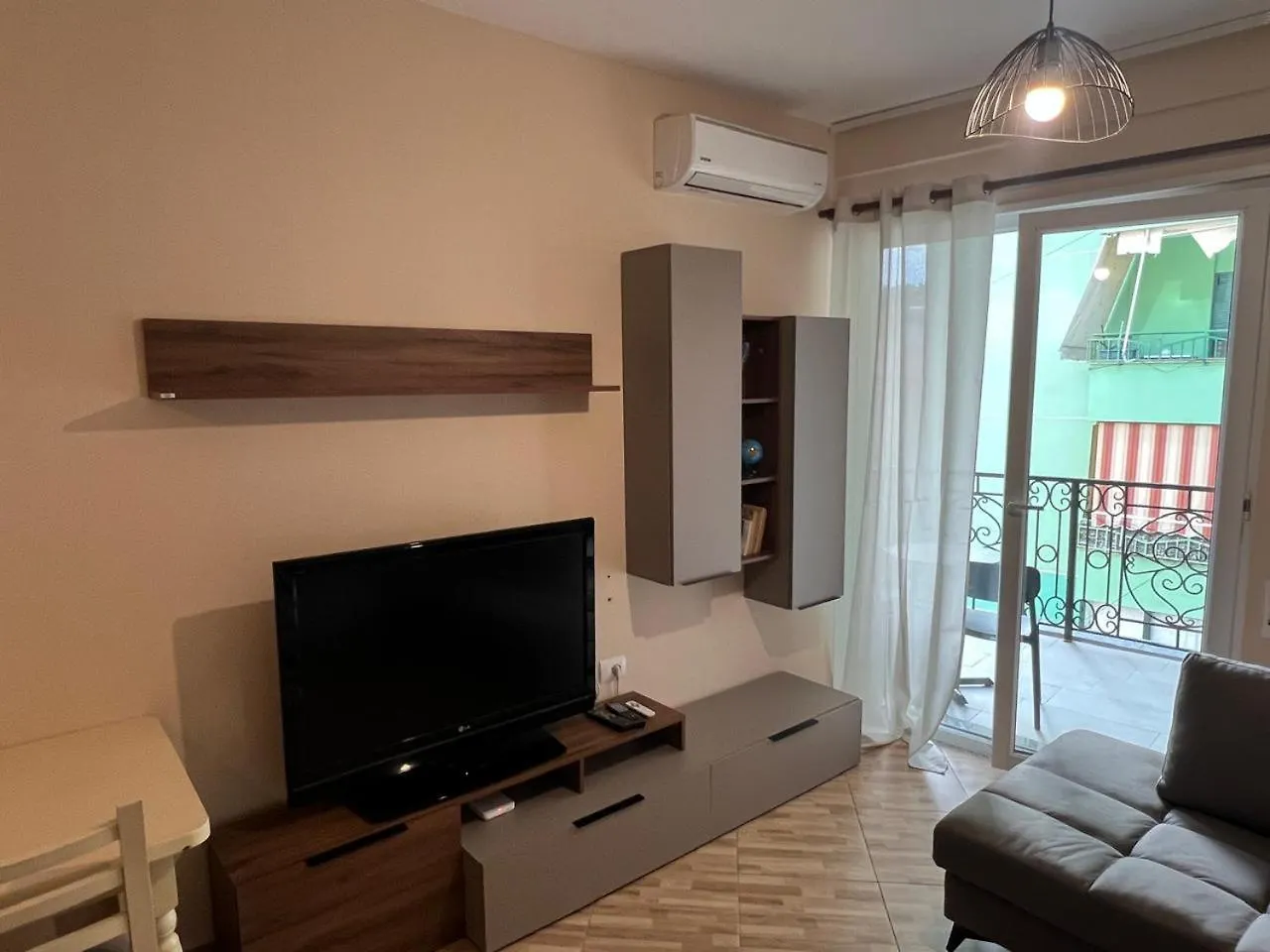 Piazza Place Durres