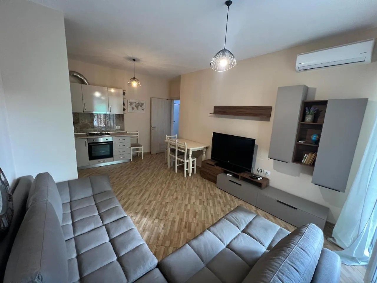 Piazza Place Durres 0*,